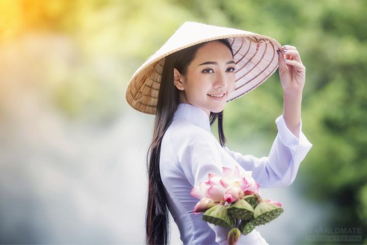 Các nhà khoa học phân tích - Cảm hứng video marketing từ Hotspot Matrix_Lệnh video ma trận